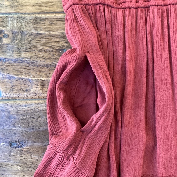 Abercrombie & Fitch Smocked Puff Sleeve Tiered Midi Dress Small Burgundy - Picture 4 of 10